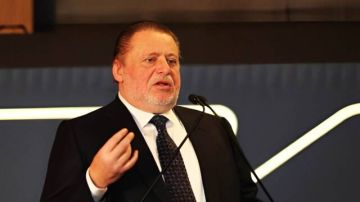 المركزي: رفع ستاندرد آند بورز التصنيف الائتماني يعكس الثقة في اقتصاد مصر المركزي: رفع ستاندرد آند بورز التصنيف الائتماني يعكس الثقة في اقتصاد مصر