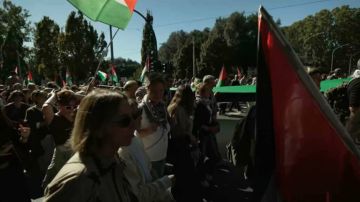 رغم قربه من نتنياهو.. لماذا سيغيب ديرمر عن المفاوضات الأولية بشأن غزة في مصر؟ رغم قربه من نتنياهو.. لماذا سيغيب ديرمر عن المفاوضات الأولية بشأن غزة في مصر؟