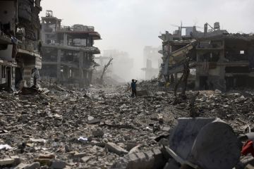 علاء مبارك يتحدث عن أدق وصف للوضع في غزة: غباء حماس السياسي أضاع القطاع وأهله علاء مبارك يتحدث عن أدق وصف للوضع في غزة: غباء حماس السياسي أضاع القطاع وأهله