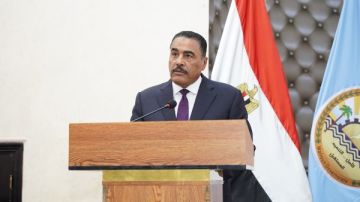 محافظ مطروح: 9 شاشات عملاقة لنقل افتتاح المتحف المصري الكبير محافظ مطروح: 9 شاشات عملاقة لنقل افتتاح المتحف المصري الكبير