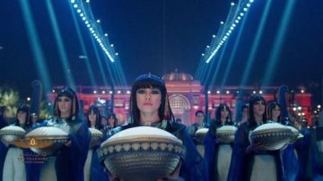 المتحف المصري الكبير يحيي الهيروغليفية في أغنية عالمية تخطف الأنظار المتحف المصري الكبير يحيي الهيروغليفية في أغنية عالمية تخطف الأنظار