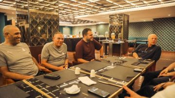 أبو ريدة يصل المغرب ويستقبل بعثة منتخب مصر استعدادا لمواجهة جيبوتي.. صور