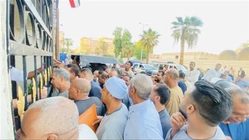 احتشاد راغبي الترشح في انتخابات مجلس النواب 2025 أمام المحاكم (صور)