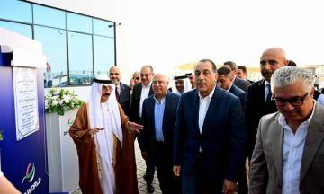 رئيس الوزراء يفتتح مستودع مواني دبي العالمية في السخنة باستثمارات 85 مليون دولار رئيس الوزراء يفتتح مستودع مواني دبي العالمية في السخنة باستثمارات 85 مليون دولار