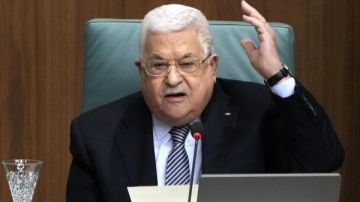 مندوب فلسطين بالجامعة العربية: مشاركة أبو مازن في قمة شرم الشيخ جاء بضغوط مصرية مندوب فلسطين بالجامعة العربية: مشاركة أبو مازن في قمة شرم الشيخ جاء بضغوط مصرية