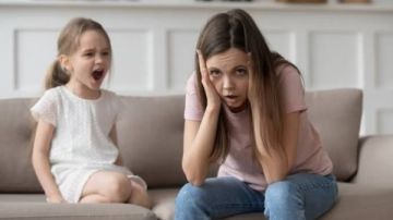 نوبات غضب الأطفال أثناء الواجبات المدرسية.. أسبابها وحلول فعالة للتعامل معها بهدوء نوبات غضب الأطفال أثناء الواجبات المدرسية.. أسبابها وحلول فعالة للتعامل معها بهدوء