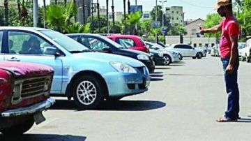 هتدفع علشان تركن.. الحبس 6 أشهر وغرامة 10 آلاف جنيه عقوبة السايس البلطجي هتدفع علشان تركن.. الحبس 6 أشهر وغرامة 10 آلاف جنيه عقوبة السايس البلطجي
