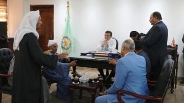 وزير الزراعة يستقبل عدد من الفلاحين ويستمع لمشاكلهم.. ويؤكد: دعمكم أولوية وزير الزراعة يستقبل عدد من الفلاحين ويستمع لمشاكلهم.. ويؤكد: دعمكم أولوية