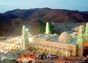 أبو الحسن الشاذلي .. قرية تحيا على بركة الشيخ المتصوف فى عمق الصحراء الشرقية  أبو الحسن الشاذلي .. قرية تحيا على بركة الشيخ المتصوف فى عمق الصحراء الشرقية