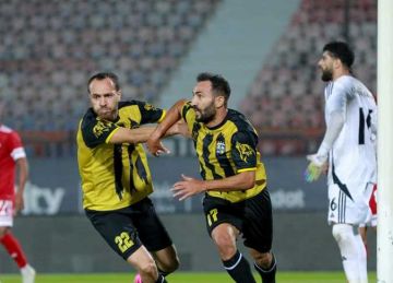 المقاولون العرب يقلب الطاولة على مودرن سبورت في الدوري (فيديو) المقاولون العرب يقلب الطاولة على مودرن سبورت في الدوري (فيديو)