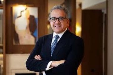 دبلوماسيون: اختيار مصر لرئاسة اليونسكو تتويج سياسي لمكانتها وريادتها وثقة العالم في قيادتها دبلوماسيون: اختيار مصر لرئاسة اليونسكو تتويج سياسي لمكانتها وريادتها وثقة العالم في قيادتها