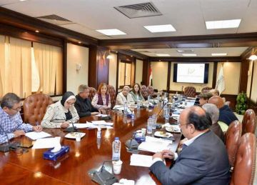 لجنة التدريب والتأهيل تعقد أولى اجتماعاتها لتطوير الإعلام المصري لجنة التدريب والتأهيل تعقد أولى اجتماعاتها لتطوير الإعلام المصري