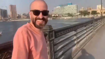 مصر.. موقف مفاجئ لأسير فلسطيني محرر يشعل السوشيال ميديا