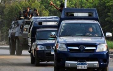 القبض على المتهمين بالاعتداء على شاب أثناء سيره بصحبة زوجته في الحوامدية القبض على المتهمين بالاعتداء على شاب أثناء سيره بصحبة زوجته في الحوامدية