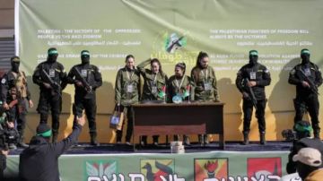 كتائب القسام: الإفراج عن 20 أسيرا إسرائيليا أحياء ضمن صفقة تبادل الأسرى كتائب القسام: الإفراج عن 20 أسيرا إسرائيليا أحياء ضمن صفقة تبادل الأسرى