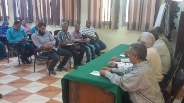 محافظ أسيوط يشدد على مواجهة الحرق المكشوف للمخلفات الزراعية محافظ أسيوط يشدد على مواجهة الحرق المكشوف للمخلفات الزراعية