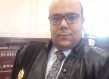 وفاة محام في الإسكندرية حزنا على مرض طفله الرضيع.. وابنه يلحق به بعد يوم واحد