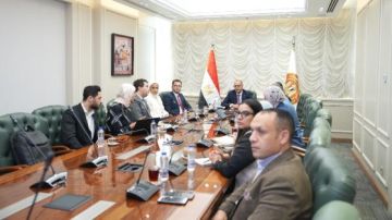 العمل تبحث استخدام تطبيقات الذكاء الاصطناعي في تطوير خدمات الوزارة العمل تبحث استخدام تطبيقات الذكاء الاصطناعي في تطوير خدمات الوزارة