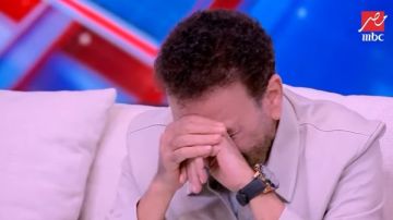 انهيار المطرب خالد عجاج من البكاء أثناء أغنية الست دي أمي.. فيديو انهيار المطرب خالد عجاج من البكاء أثناء أغنية الست دي أمي.. فيديو