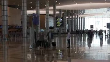 مطارا الغردقة ومرسى علم يستقبلان 28 ألف سائح على متن 155 رحلة طيران