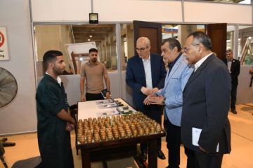 وزير الإنتاج الحربي يتابع مراحل التصنيع بشركة أبو زعبل للصناعات المتخصصة (مصنع 300 الحربي) وزير الإنتاج الحربي يتابع مراحل التصنيع بشركة أبو زعبل للصناعات المتخصصة (مصنع 300 الحربي)