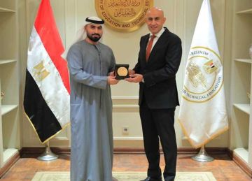وزير التعليم يشهد توقيع خطاب نوايا لشراكة استراتيجية مع المدرسة الرقمية بالإمارات
