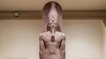 وزير السياحة والآثار يفتتح مقبرة أمنحوتب الثالث بوادي الملوك ..غدا