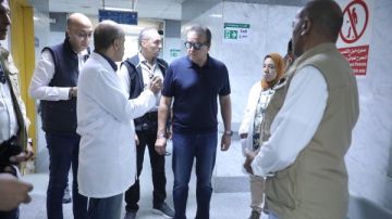 وزير الصحة يجري جولة تفقدية مفاجئة لمستشفى جراحات اليوم الواحد بحي المرج ويوجه بتعزيز الفرق الطبية ورفع كفاءة المنشأة وزير الصحة يجري جولة تفقدية مفاجئة لمستشفى جراحات اليوم الواحد بحي المرج ويوجه بتعزيز الفرق الطبية ورفع كفاءة المنشأة