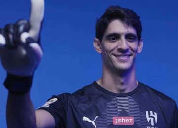 الهلال السعودي يعلن تجديد عقد بونو