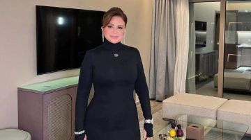 بفستان أسود راقي..إلهام شاهين تتألق في مهرجان الجونة بفستان أسود راقي..إلهام شاهين تتألق في مهرجان الجونة