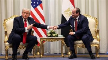 ترتيبات احتفالية ودلالات رمزية لافتة في زيارة ترامب الأخيرة إلى مصر ترتيبات احتفالية ودلالات رمزية لافتة في زيارة ترامب الأخيرة إلى مصر