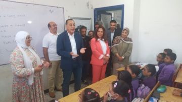 من الصناعة إلى التعليم.. مدبولي يفاجئ مدرسة ابتدائية بالسويس ويتفقد سير العملية التعليمية