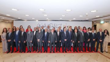 البنك الأهلي المصري يشارك في مبادرة افتح حسابك في مصر للمصريين العاملين بالخارج البنك الأهلي المصري يشارك في مبادرة افتح حسابك في مصر للمصريين العاملين بالخارج