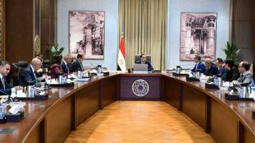 الوزراء يؤكد التعاون بين مصر والدول العربية لتعزيز التكامل بمجالات الصناعة والطاقة  الوزراء يؤكد التعاون بين مصر والدول العربية لتعزيز التكامل بمجالات الصناعة والطاقة