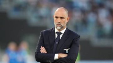 تودور قبل مواجهة لاتسيو: لا أخشى الإقالة.. وقد أضحي بصلابة الدفاع من أجل الهجوم