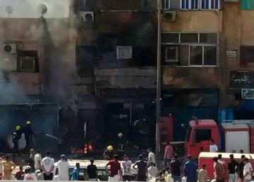 حريق يلتهم محتويات فرن فطير في أسوان