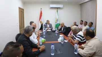 محافظ الجيزة يلتقي رؤساء أحياء الهرم والعمرانية والطالبية ونوابهم ومسئولي النظافة لمتابعة الاستعدادات الجارية لافتتاح المتحف المصري الكبير محافظ الجيزة يلتقي رؤساء أحياء الهرم والعمرانية والطالبية ونوابهم ومسئولي النظافة لمتابعة الاستعدادات الجارية لافتتاح المتحف المصري الكبير