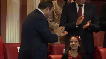  نفسي أشوف أبويا السيسي .. الرئيس يلبي طلب الطفلة الفلسطينية ريتاج