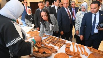 وزيرة التضامن ومحافظ جنوب سيناء يتفقدان معرض ديارنا على هامش فعاليات مؤتمر الإنكوساي25 