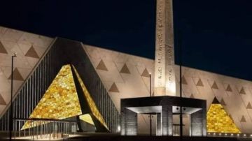 باسم حلقة: منظمو الرحلات طلبوا زيادة عدد أيام الإقامة لمشاهدة المتحف المصري الكبير فيديو باسم حلقة: منظمو الرحلات طلبوا زيادة عدد أيام الإقامة لمشاهدة المتحف المصري الكبير فيديو