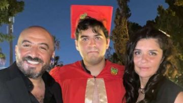 حد يسيب القمر دي؟.. عبد الله نجل غادة عادل يكشف كواليس طلاقها من والده