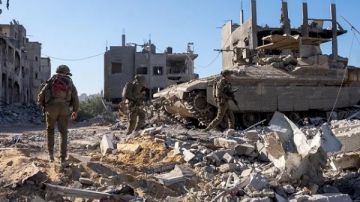 إعلام عبري: إسرائيل تبقي على حدود سيطرتها في غزة رغم اتهاماتها لحماس بالخروقات إعلام عبري: إسرائيل تبقي على حدود سيطرتها في غزة رغم اتهاماتها لحماس بالخروقات