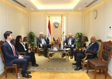 مباحثات لتعزيز التعاون الصناعي والنقلي بين القاهرة وبرلين مباحثات لتعزيز التعاون الصناعي والنقلي بين القاهرة وبرلين