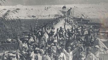 حرب أكتوبر ملحمة عسكرية حررت الأرض وصنعت التاريخ .. الرئيس السيسي: جيشنا لا يهاب التحديات حرب أكتوبر ملحمة عسكرية حررت الأرض وصنعت التاريخ .. الرئيس السيسي: جيشنا لا يهاب التحديات