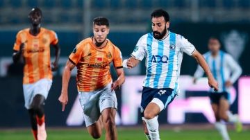 فيستون مايلي يقود هجوم بيراميدز أمام فاركو بالدوري فيستون مايلي يقود هجوم بيراميدز أمام فاركو بالدوري