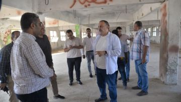 محافظ أسيوط يتفقد مزرعة دواجن بعرب العوامر بمركز أبنوب صور محافظ أسيوط يتفقد مزرعة دواجن بعرب العوامر بمركز أبنوب صور