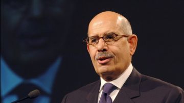 أحمد موسى: مصر أرض العظماء لا تنسى أبناءها الذين صنعوا مجدها أحمد موسى: مصر أرض العظماء لا تنسى أبناءها الذين صنعوا مجدها