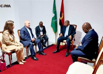 الرئيس الأنجولي: مشاركة مصر في قمة لواندا تجسيدا لحرصها على التعاون مع أشقائها الأفارقة الرئيس الأنجولي: مشاركة مصر في قمة لواندا تجسيدا لحرصها على التعاون مع أشقائها الأفارقة