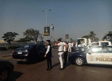 بتهمة فرض إتاوات علي المواطنين.. ضبط عدد من منادي السيارات في حملة ببولاق أبو العلا بتهمة فرض إتاوات علي المواطنين.. ضبط عدد من منادي السيارات في حملة ببولاق أبو العلا