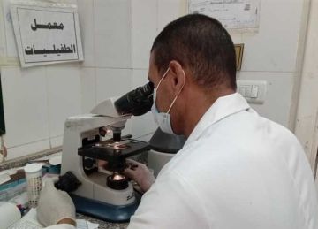 توقيع الكشف الطبي وصرف العلاج لـ 1300 مريضا في قافلة مجانية بقرية شاويش في بني سويف